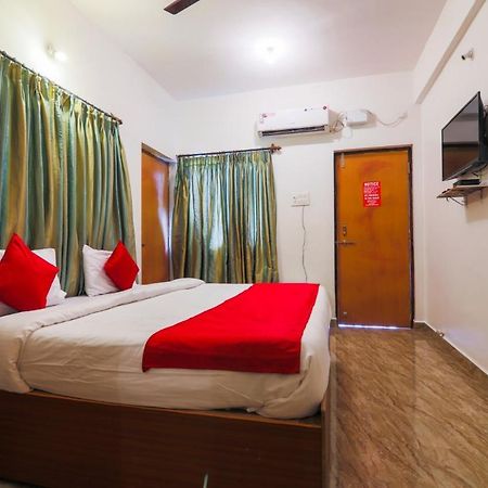 Fullmoon Beach Place Hotel Candolim Ngoại thất bức ảnh