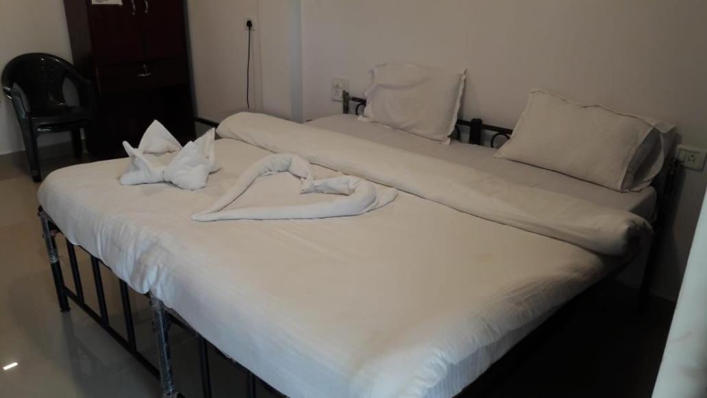 Fullmoon Beach Place Candolim Ngoại thất bức ảnh