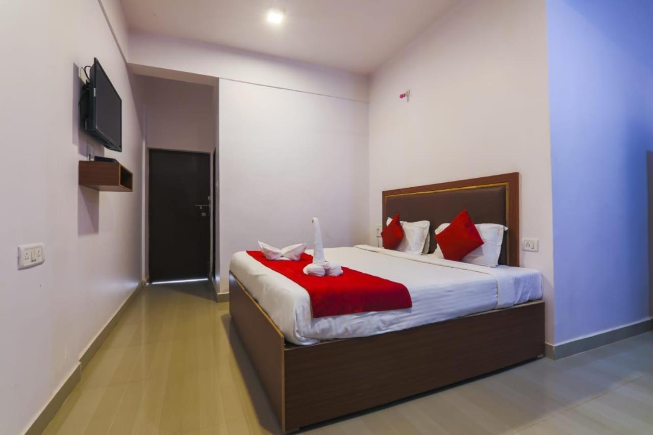 Fullmoon Beach Place Candolim Ngoại thất bức ảnh